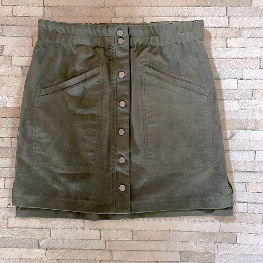 BCBG  skirt